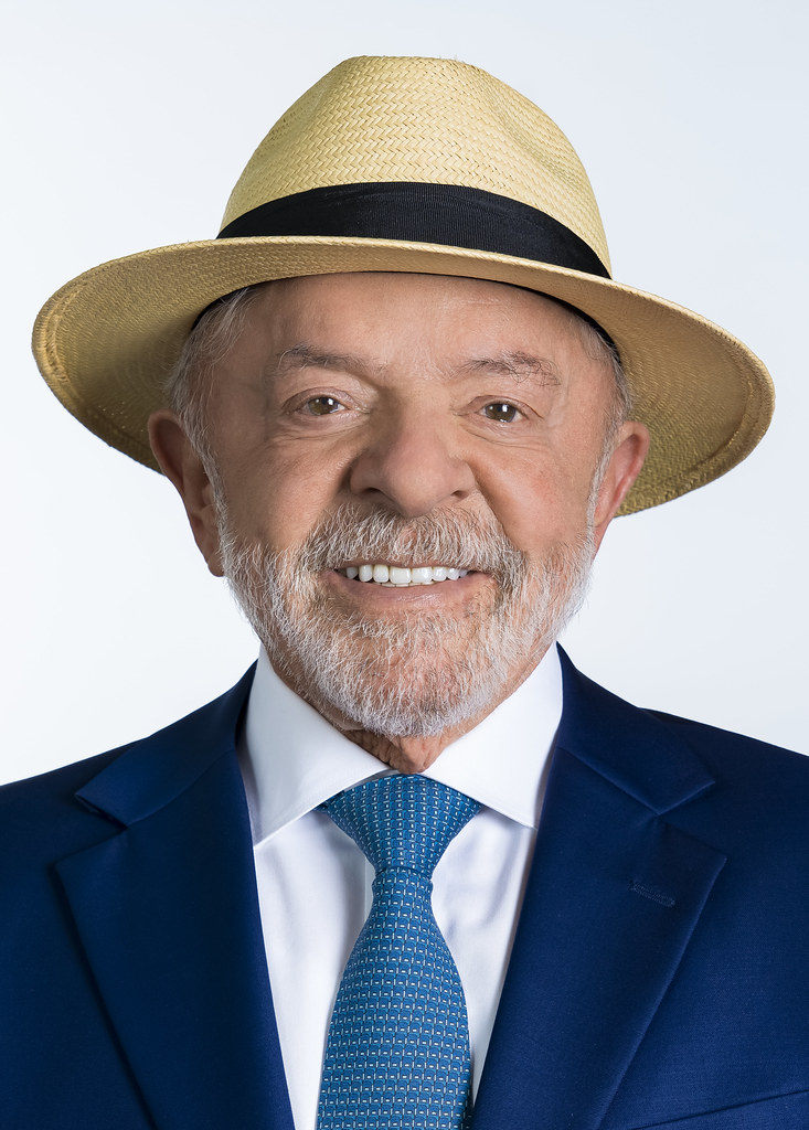 Retrato de Lula com o rosto em destaque